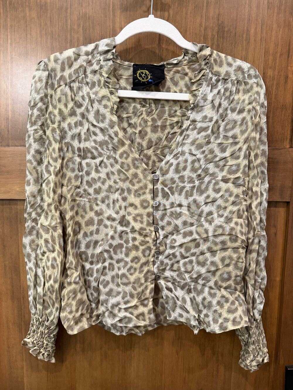 Blue Life Leopard Print Ruffle Button Up Blouse Women Size Medium Smocked